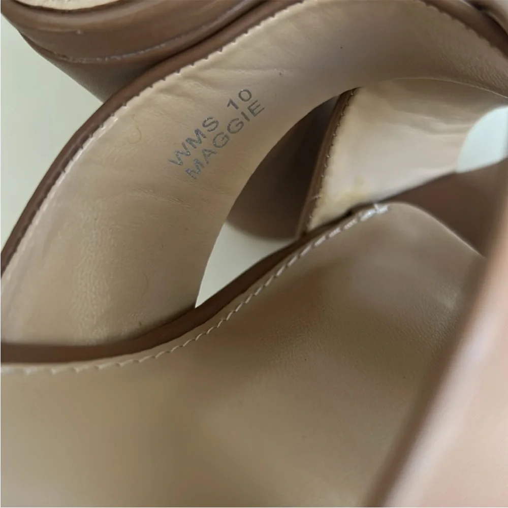 DOLCE VITA CARAMEL LEATHER WESSI HEELS
